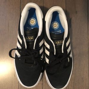 Adidas skateboarding shoes black